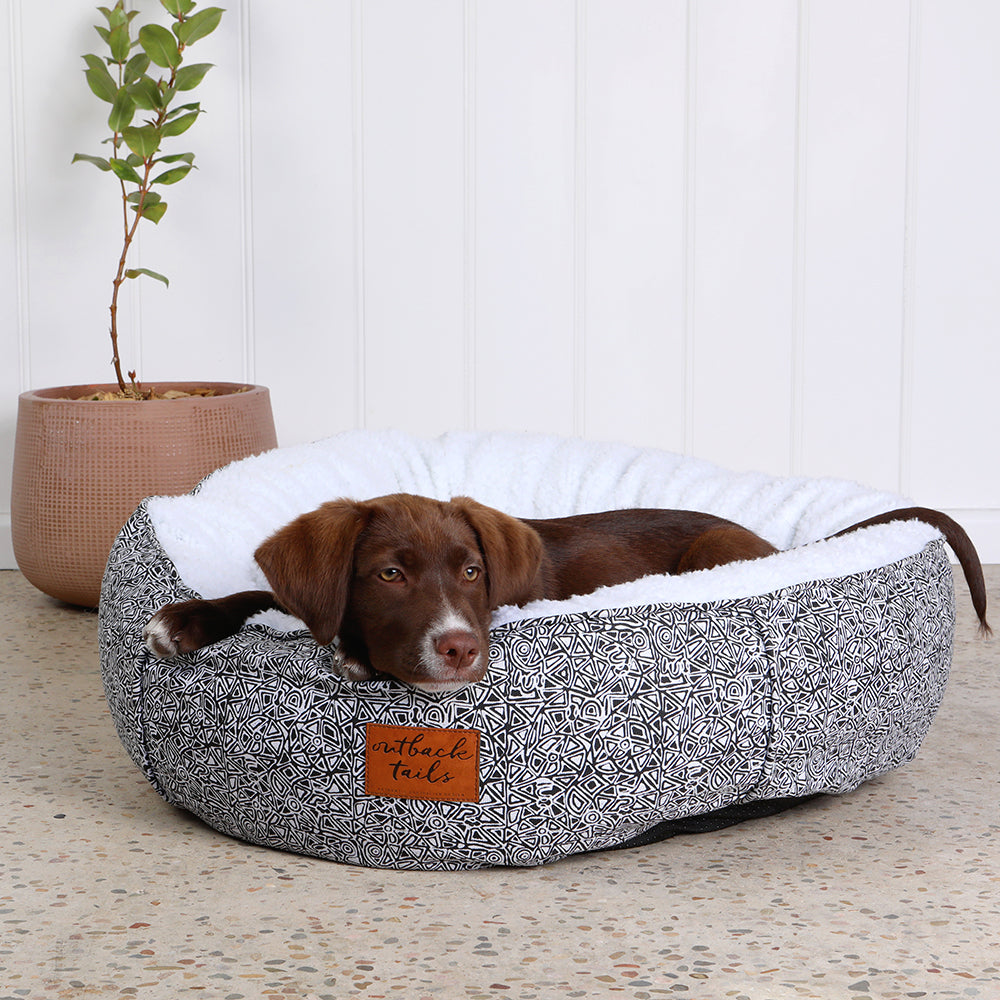 Fleecy Round Dog Bed - Digging for Truffles