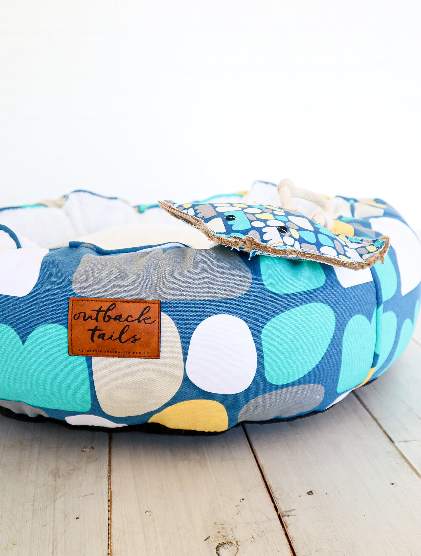 Fleecy Round Dog Bed - Puli Puli Blue